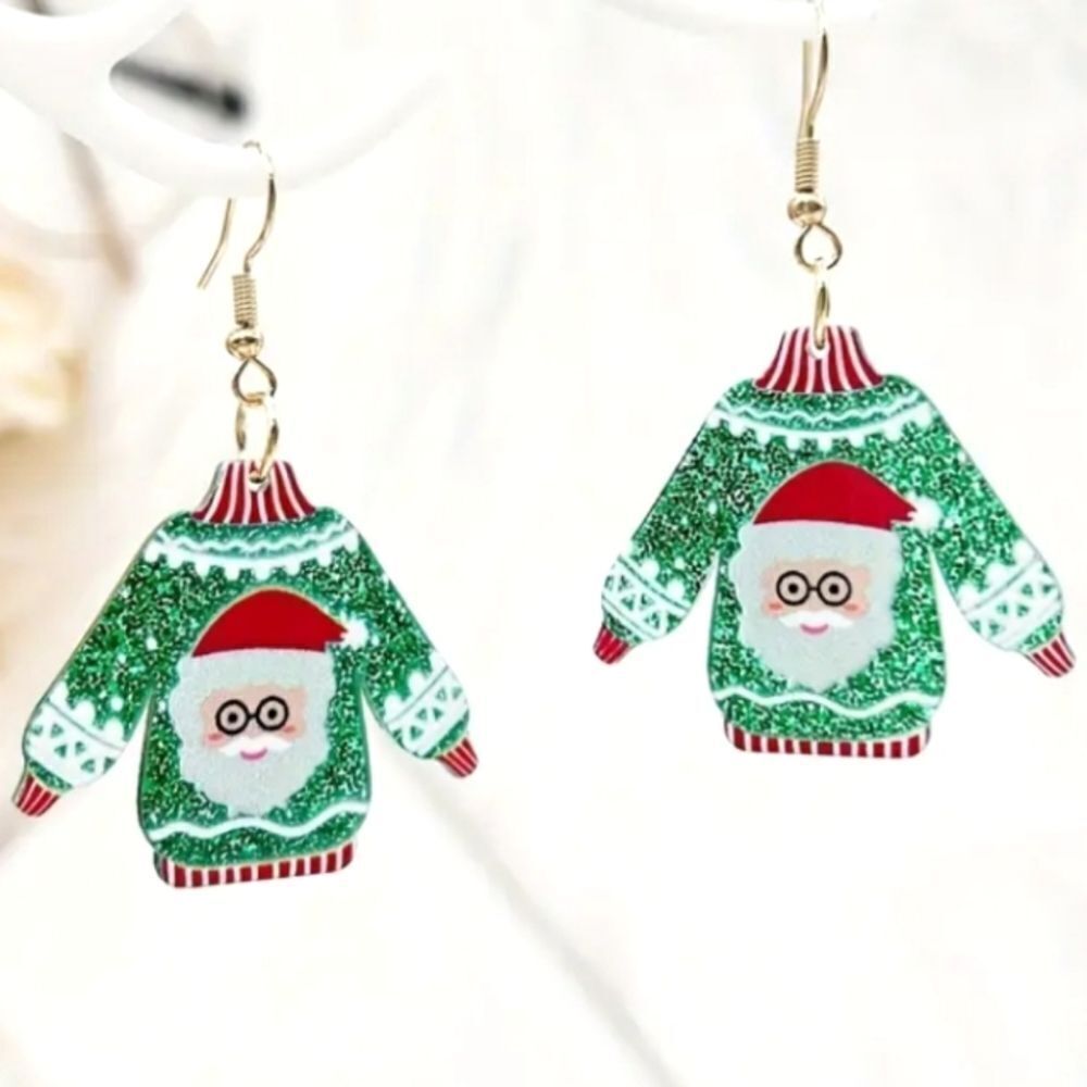 Super cute festive holiday earrings